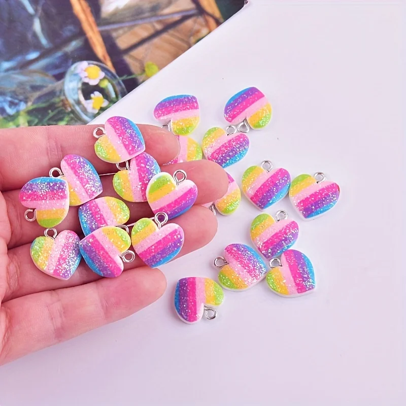 10 Pezzi Ciondoli a Cuore in R - Resin Craft Projects recensione e prezzo