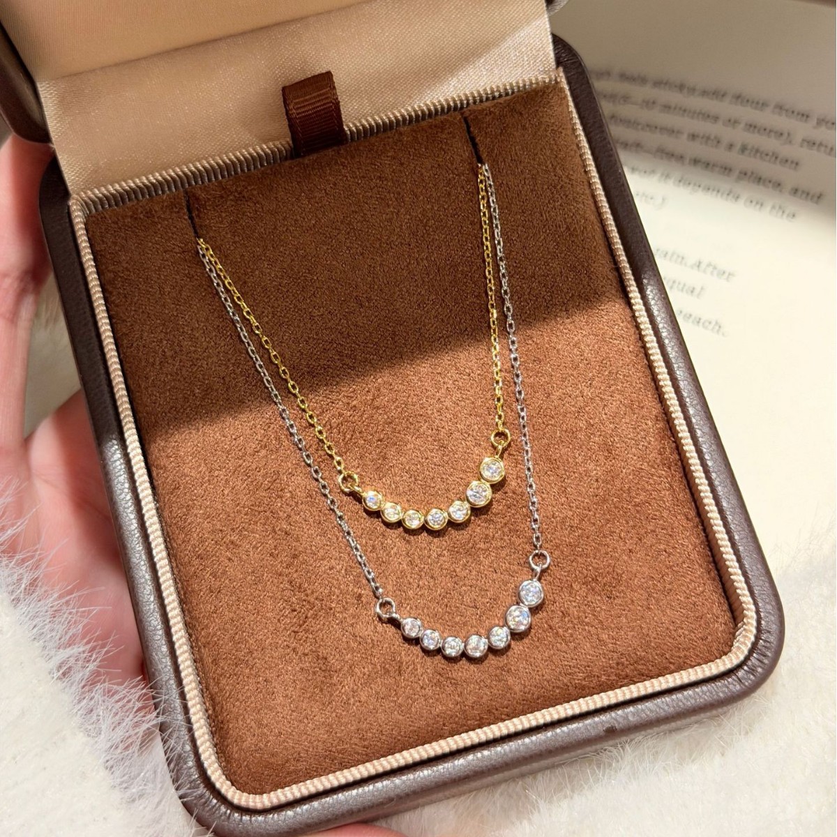 Collana con Pendente a Forma d - Bezels Set Pendant recensione e prezzo