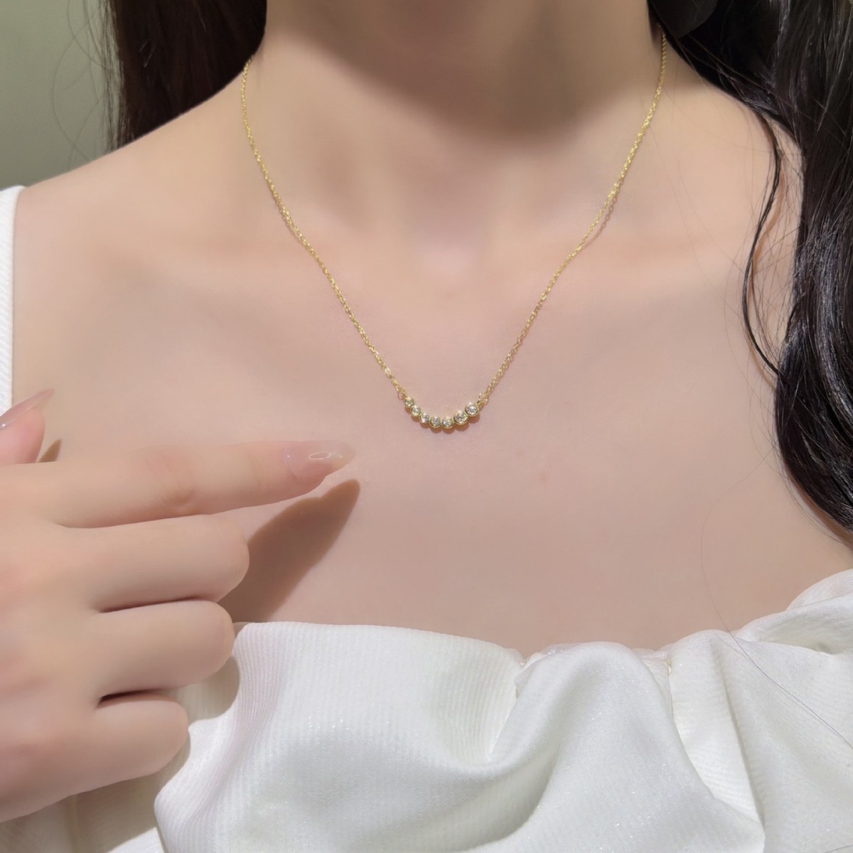 Collana con Pendente a Forma d - Bezels Set Pendant recensione e prezzo
